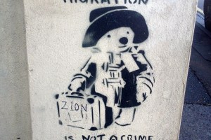 migration grafitti streetart