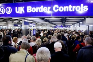 Los inmigrantes que no ganen más de £638 al mes, no podrán solicitar ‘Benefits’. Bristol