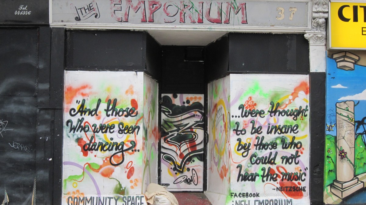 graffitti arte urbano en bristol uk street art