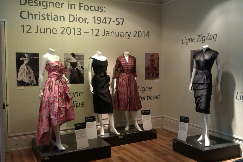 07 cutitoutstitchitup - Gallery of Costume Manchester