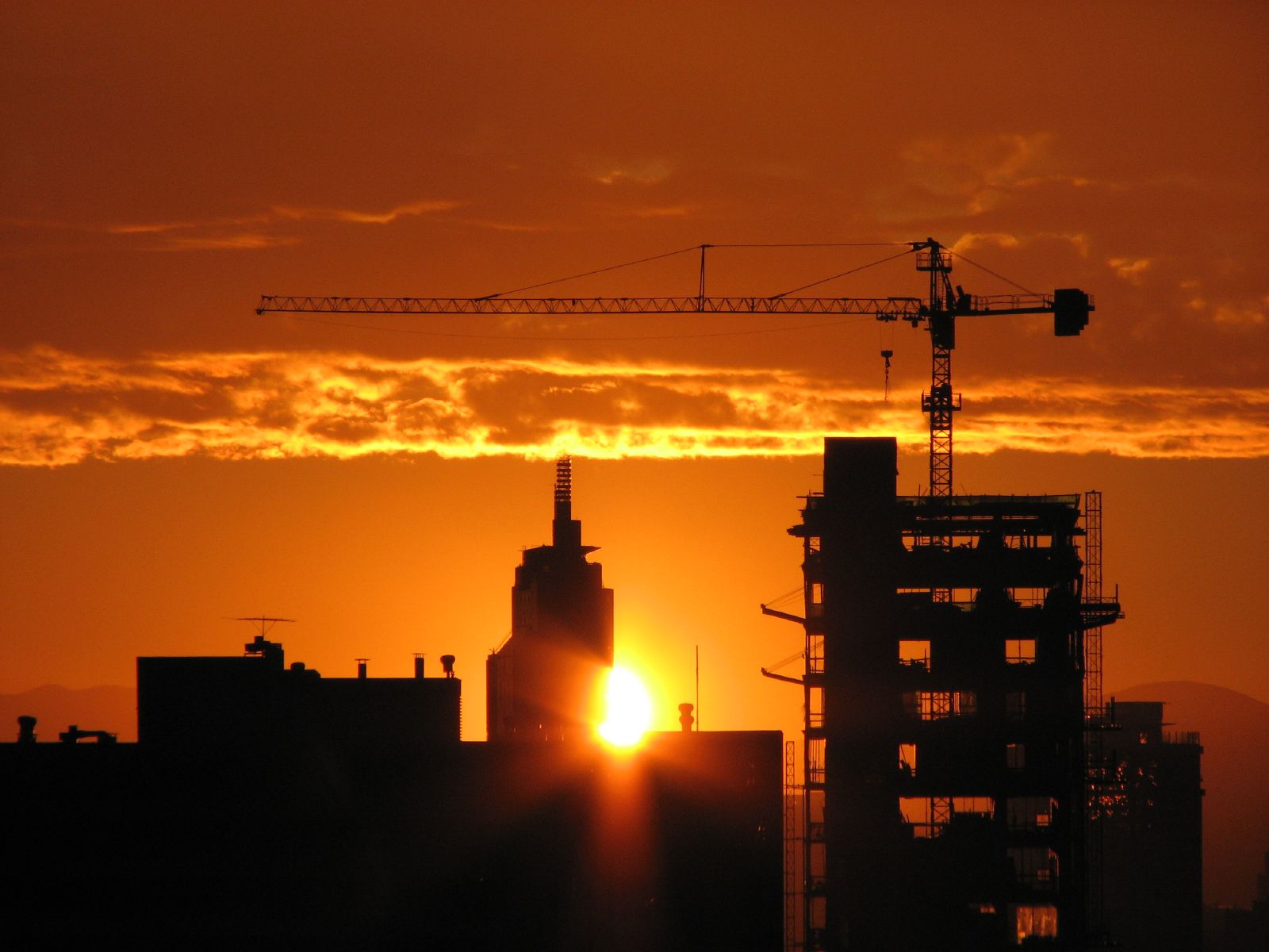 construccion by Ricardo Hurtubia