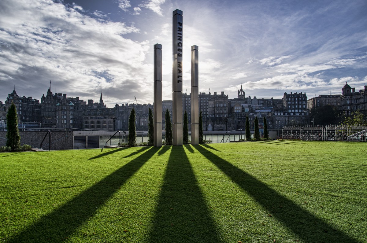Graeme Pow - Princes Mall, Edinburgh