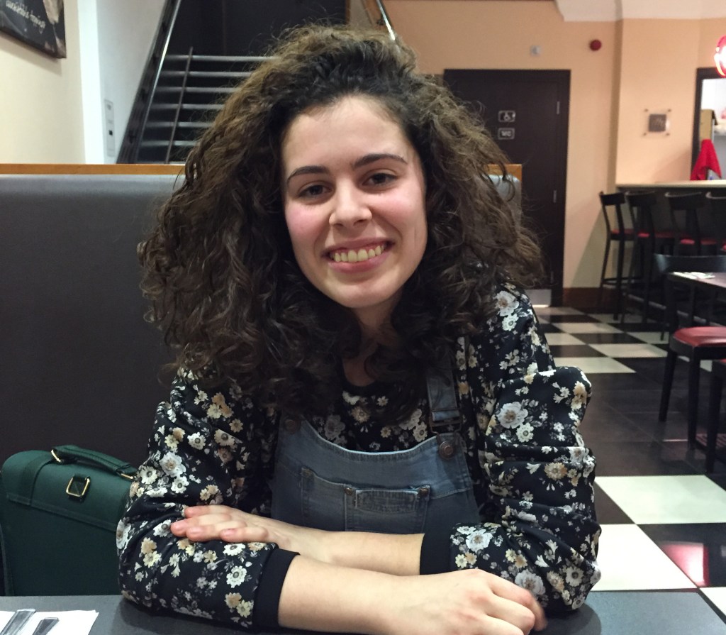 Elisabel (Medellín/ Badajoz, 23 años)