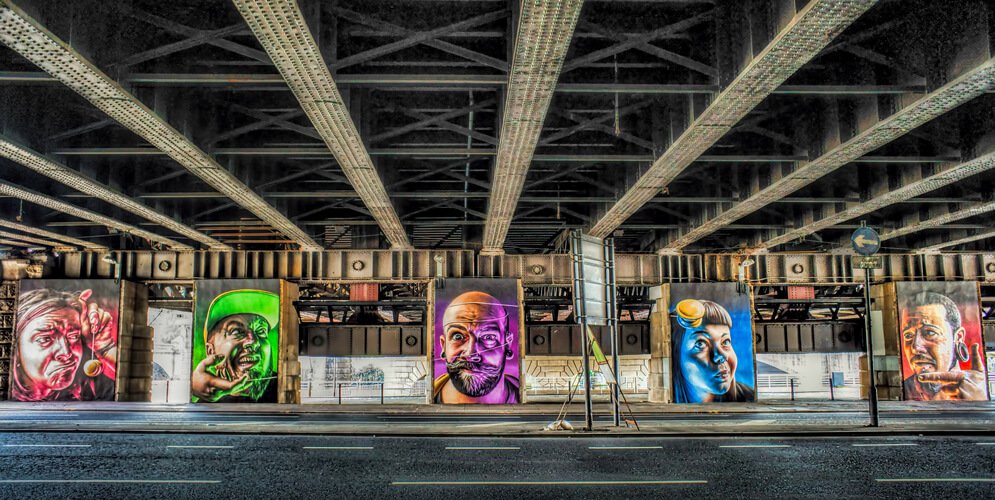 Graffiti cinco caras Glasgow