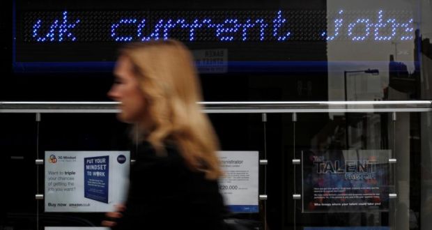 Reino Unido cuenta con 1,6 millones de parados / Suzanne Plunkett