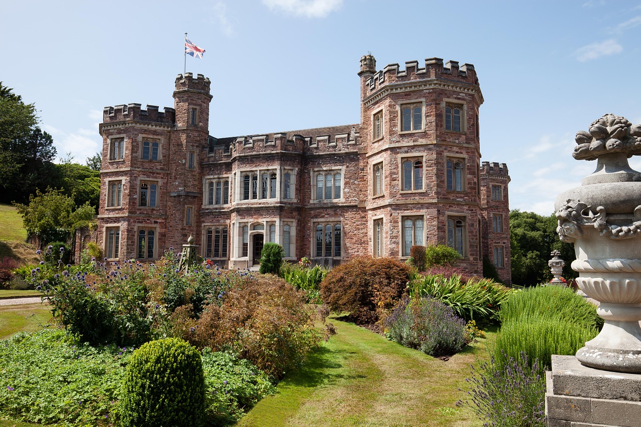 mount-edgcumbe-house-419653_1280.jpg