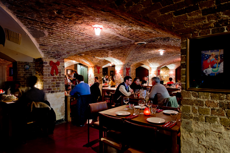 Gremio De Brixton, una iglesia de Londres transformada en un restaurante español